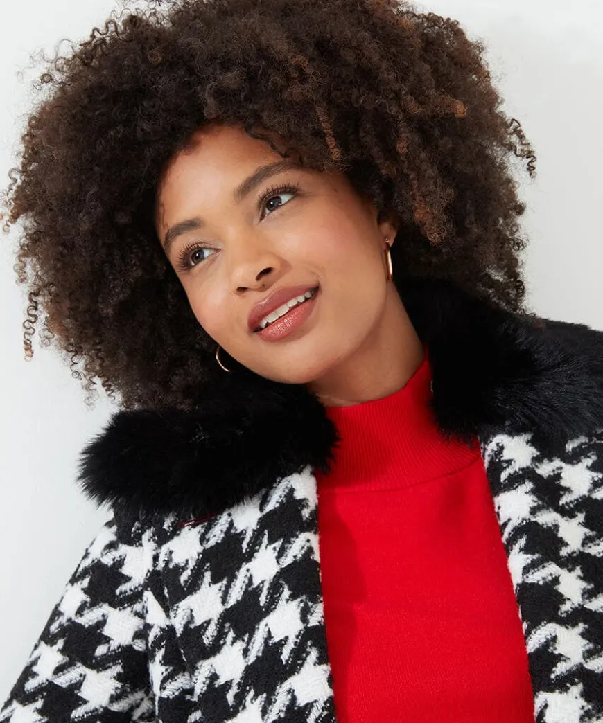 Darling Dogstooth Coat